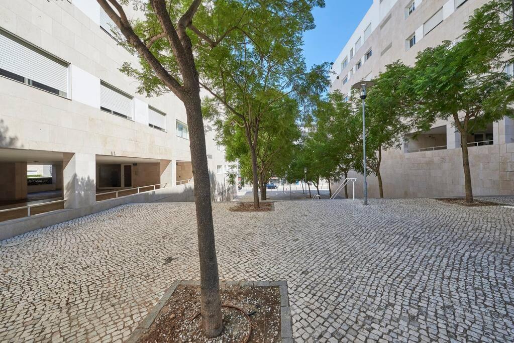 Modern Apartment In Parque Das Nacoes 리스본 외부 사진